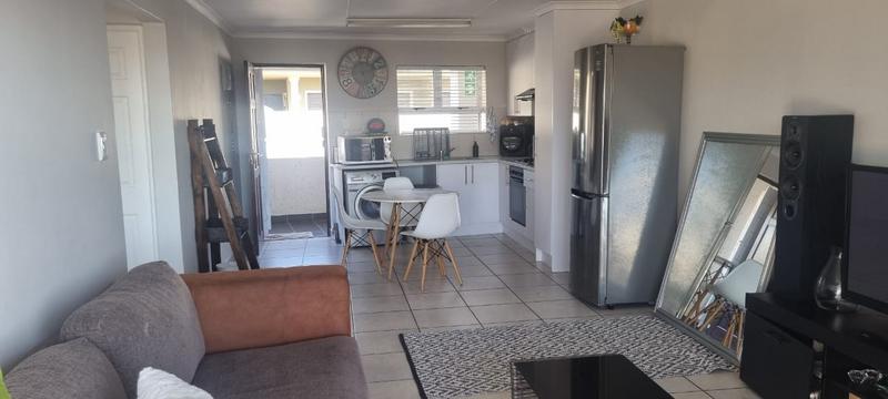 2 Bedroom Property for Sale in Island View Western Cape